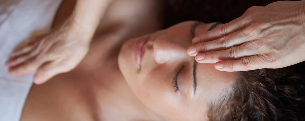 Patient recevant un massage thérapeutique
