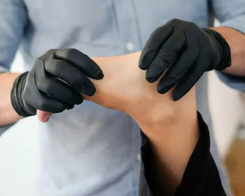 Massothérapeute Sherbrooke effectuant un massage thérapeutique