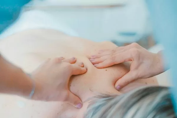 Séance de kinésithérapie dans une clinique de Sherbrooke